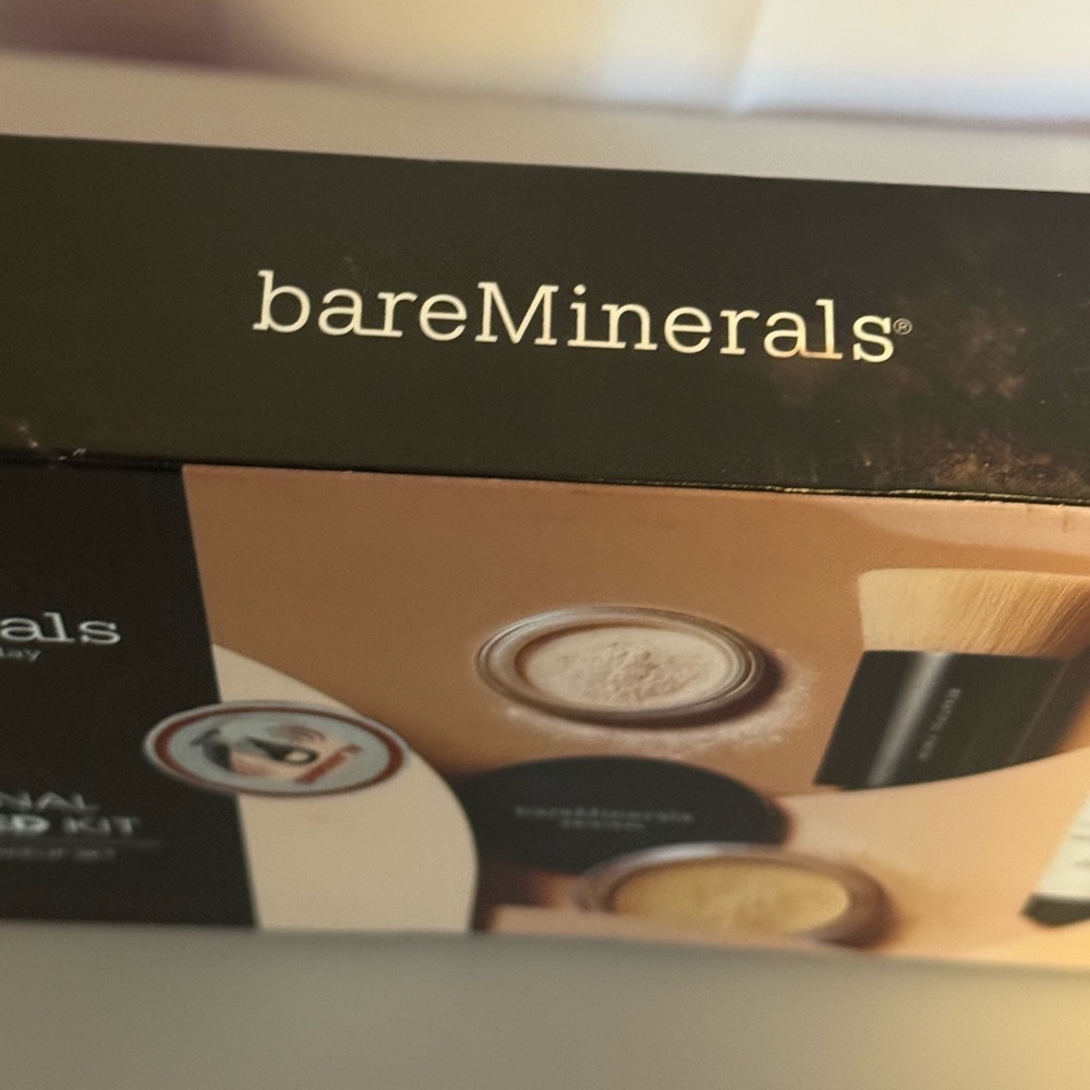BareMinerals get started kit - Picture 2 of 4